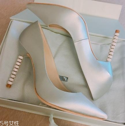 sophiawebster鞋贵吗,sophia webster蝴蝶鞋