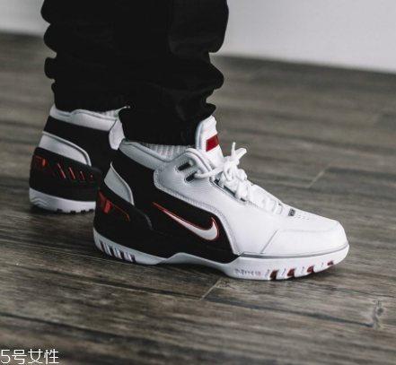 运动鞋什么样的舒服,什么样的运动鞋最舒服 运动鞋什么样的舒服,什么样的运动鞋最舒服