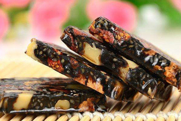 吃阿胶固元膏不能吃什么,吃阿胶固元膏有何禁忌