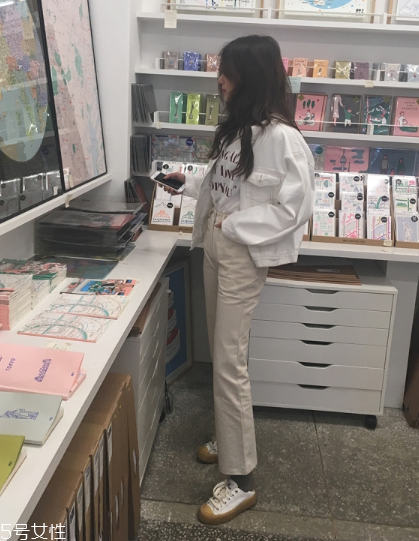 九分裤适合小个子吗,小个子适合穿九分裤吗 九分裤适合小个子吗,小个子适合穿九分裤吗