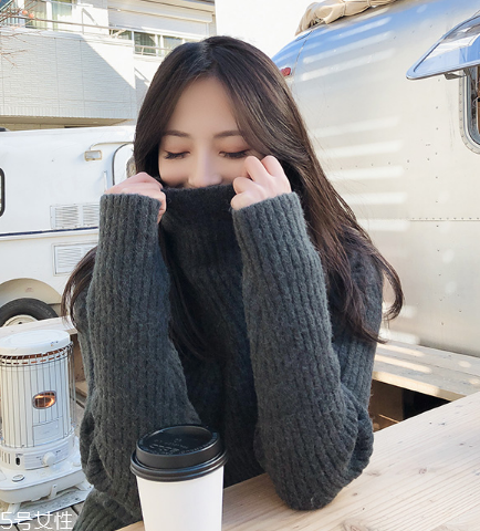 毛衣上的污渍怎么处理,毛衣上面的污渍怎么去除