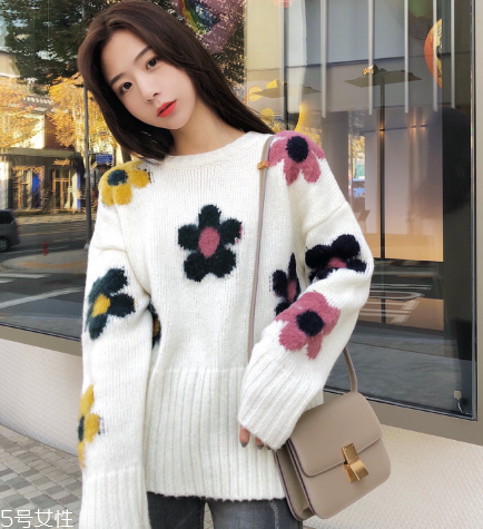 毛衣上的机油味怎么去除,毛衣上的机油味怎么去除知乎