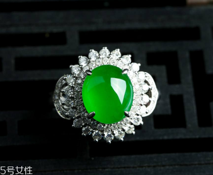 翡翠怎么养出好水头,翡翠怎么养才好