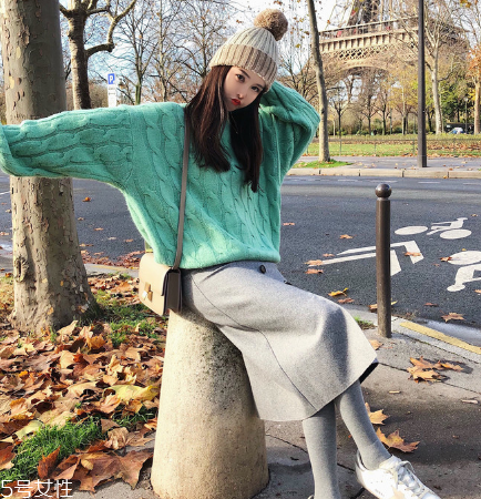 毛衣洗完缩水怎么办,毛衣洗缩水了怎么变回来