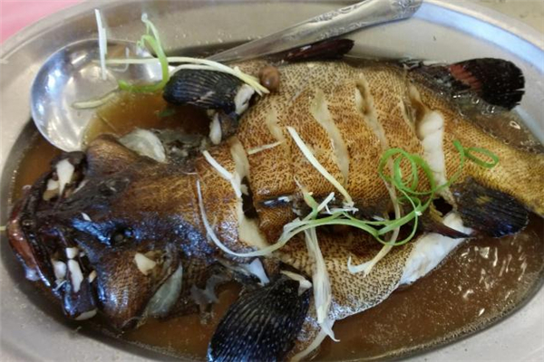 石斑鱼可以给宝宝吃吗,斑鱼小孩子可以吃吗