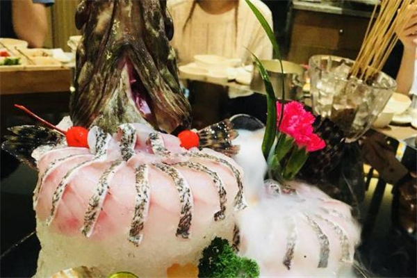 石斑鱼可以生吃吗?,石斑鱼能生吃吗