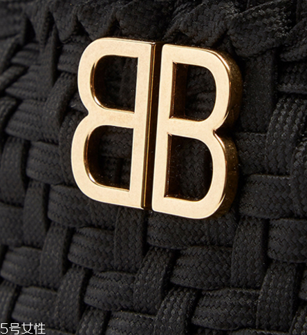 巴黎世家品牌介绍,巴黎世家品牌介绍故事