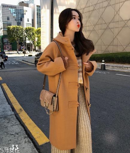 呢子大衣可以用洗衣机洗吗,毛呢大衣可以用洗衣机洗吗