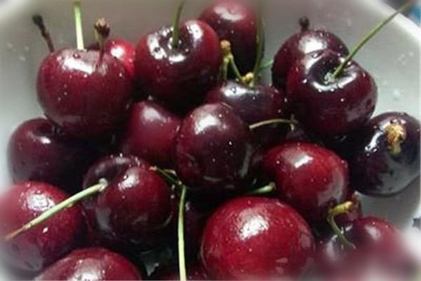 可以让皮肤变白的水果有哪些,变白的水果有哪些