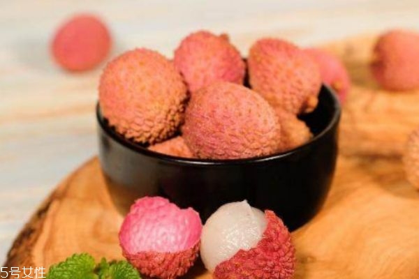 荔枝干发霉了还能吃吗,荔枝干发霉了可以吃吗 荔枝干发霉了还能吃吗,荔枝干发霉了可以吃吗