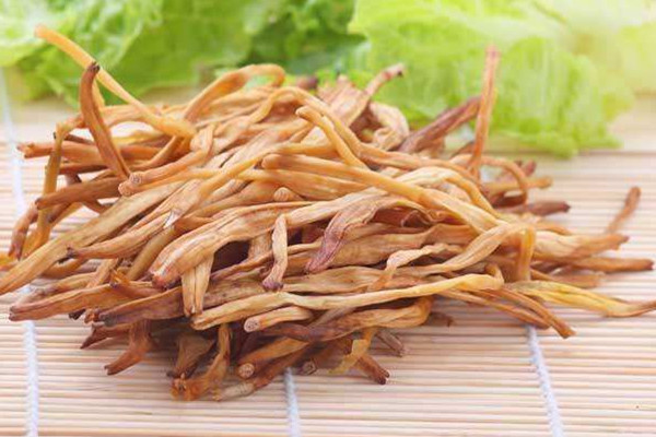 黄花菜可以减肥吗,干黄花菜减肥期间可以吃吗