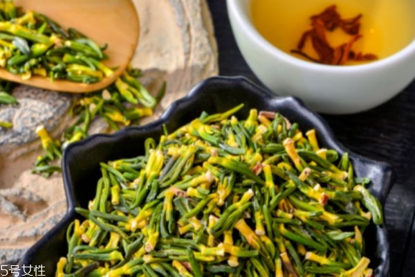 莲子心泡水喝能减肥吗,莲子心可以减肥吗