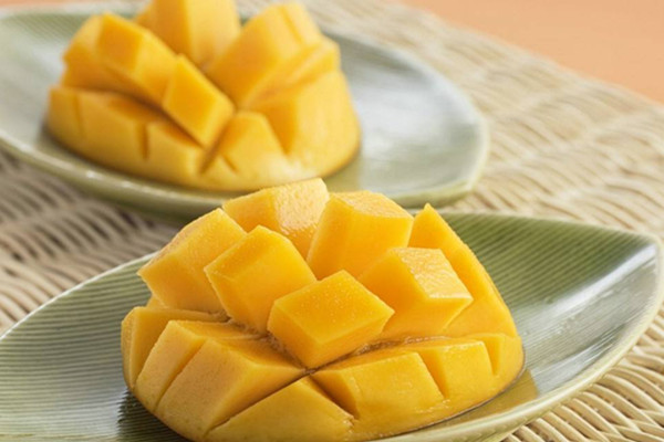 芒果可以和香蕉一起吃吗?,芒果可以和香蕉一起吃吗百度