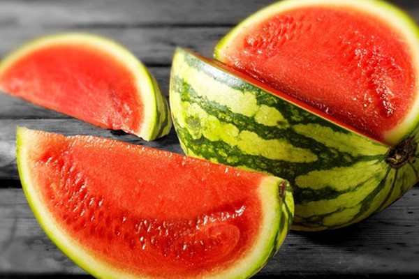 西瓜热量高吗减肥期间能吃吗,西瓜能减肥吗