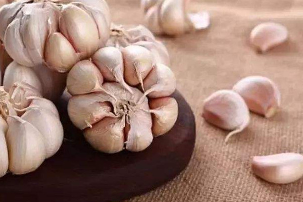 保存大蒜的最佳方法,大蒜怎么保存不发芽