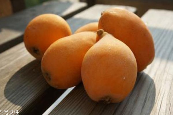 怎么剥枇杷不脏手,如何剥枇杷