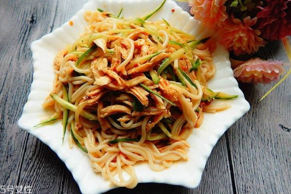 凉拌米线怎么做,凉米线的做法