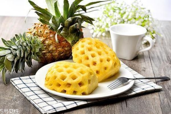 切开的菠萝怎么保存才不坏,切开的菠萝怎么保存