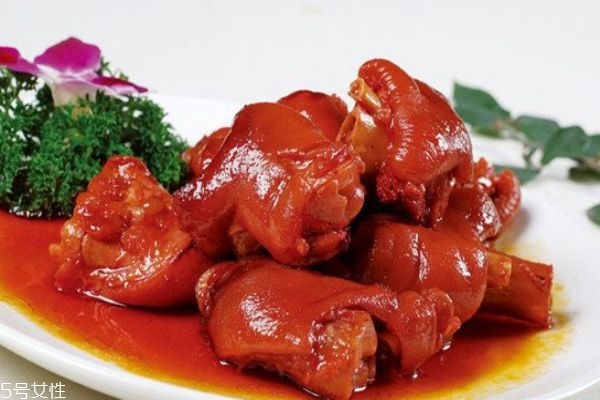 猪蹄怎么挑好的,怎么挑选猪前蹄