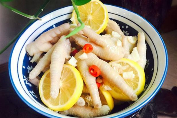 怎样泡柠檬鸡爪好吃,柠檬鸡爪要煮多久