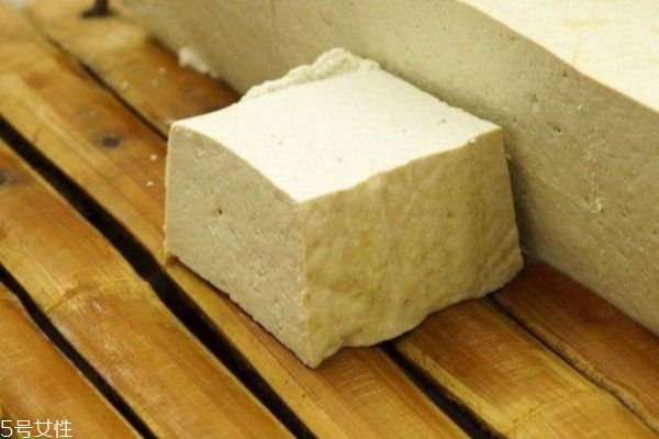 孕妇能吃豆腐吗 初期,孕妇能吃豆腐吗? 孕妇能吃豆腐吗 初期,孕妇能吃豆腐吗?