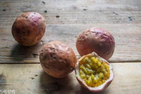 百香果功效和作用及禁忌症,百香果的功效和作用及食用方法