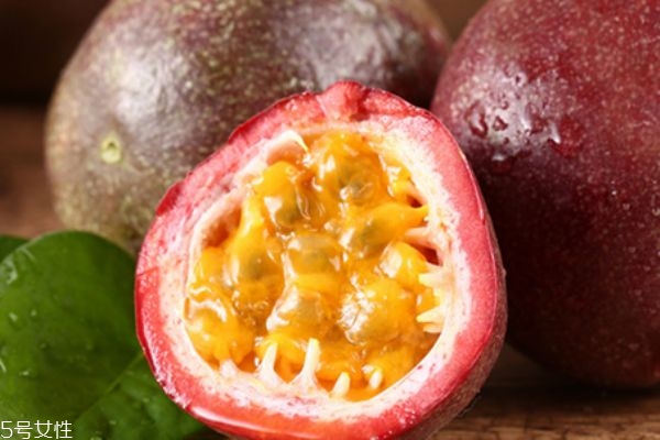 百香果放久了还能吃吗,百香果是不是要放久一点再吃