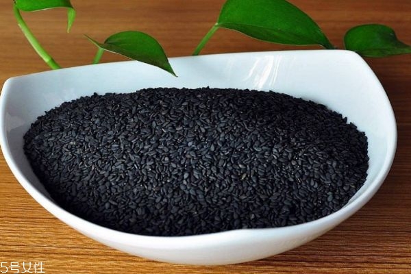 黑芝麻怎么做好吃又简单方法,黑芝麻丸的做法