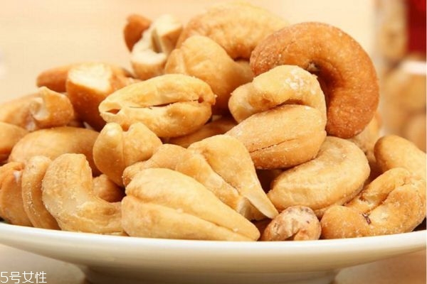 盐焗腰果可以放多长时间,盐焗腰果热量