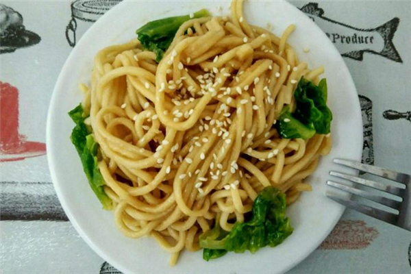 花生酱拌面会不会胖,花生酱配面包会胖吗