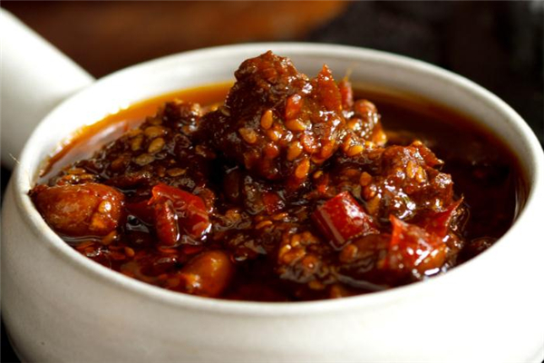 牛肉酱不能和什么东西同吃,酱牛肉不能和什么东西一起吃