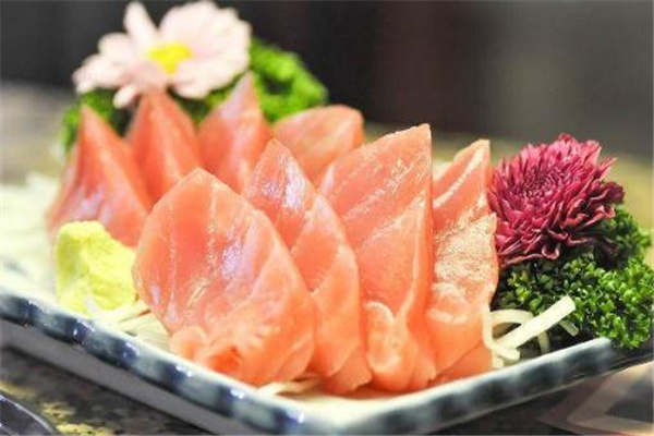 煎熟的三文鱼隔夜还能吃吗,三文鱼隔夜还能吃吗