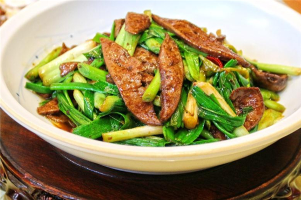 羊肝可以和牛肉一起吃吗,羊肉羊肝不能和什么一起吃