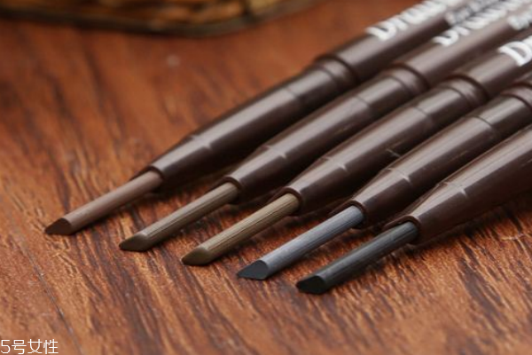 扁头眉笔怎么用图解,眉笔是圆头好用还是扁头好用