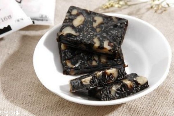 阿胶糕三岁小孩儿能不能吃,三岁宝宝能不能吃阿胶糕 阿胶糕三岁小孩儿能不能吃,三岁宝宝能不能吃阿胶糕