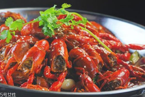 虾头发黑是不新鲜吗,虾头发黑是怎么回事