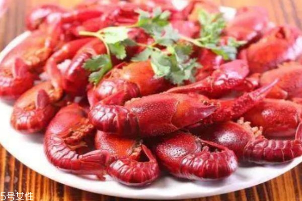 小龙虾几月最肥美,小龙虾几月最肥?
