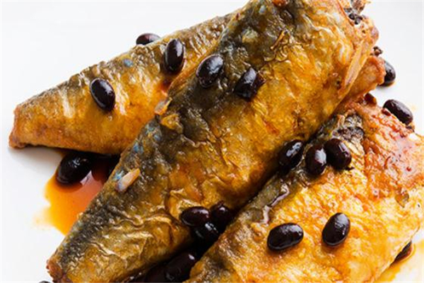 沙丁鱼罐头怎么做,茄汁沙丁鱼罐头怎么吃 沙丁鱼罐头怎么做,茄汁沙丁鱼罐头怎么吃