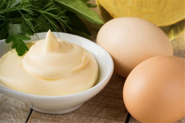 沙拉酱可以加热吗,沙拉酱可以放微波炉加热吗