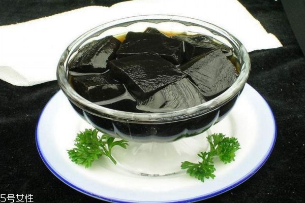 长期吃龟苓膏,龟苓膏长期吃好吗