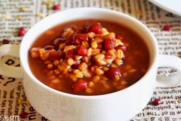 红豆可以缓解肠胀气吗,产妇吃红豆会胀气吗