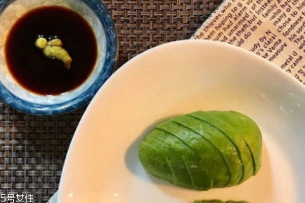 牛油果可以空腹吃吗?,牛油果可以早上起来空腹吃吗