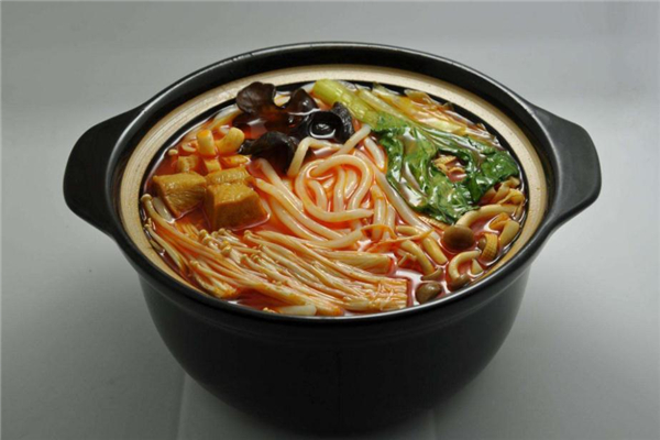 砂锅米线是哪里的小吃良乡,砂锅米线是哪里的特色 砂锅米线是哪里的小吃良乡,砂锅米线是哪里的特色