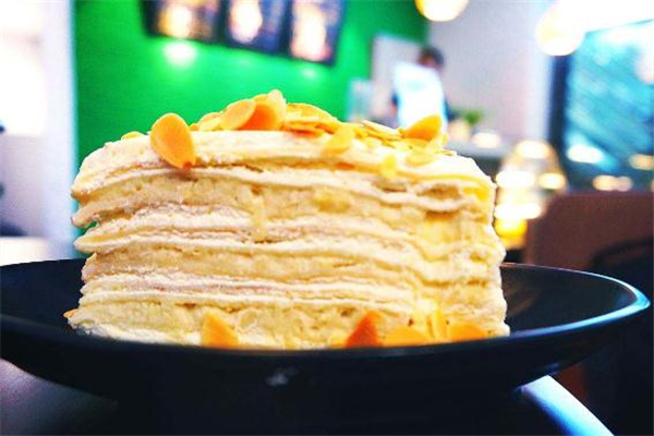 榴莲千层蛋糕的做法,爆浆榴莲千层蛋糕的做法