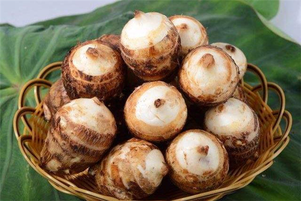 红薯跟芋头哪个热量高,紫薯和芋头哪个热量更高