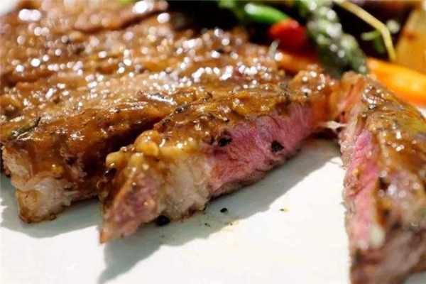 肉眼牛排和西冷牛排的区别图片,肉眼牛排和西冷牛排的区别
