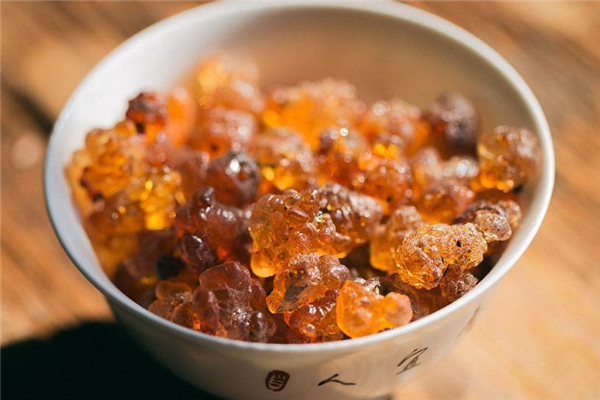 剖腹产后多久可以吃桃胶,剖腹产坐月子可以吃桃胶吗