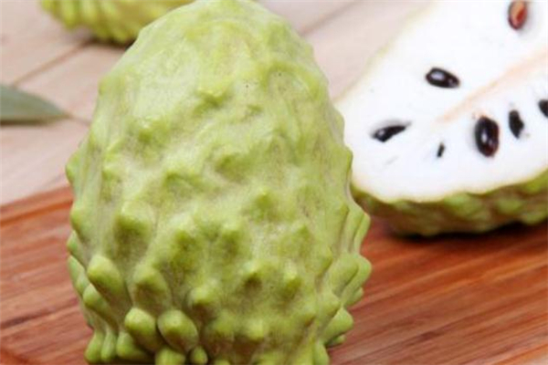 释迦果变黑了可以吃吗,释迦果变黑变硬还能吃