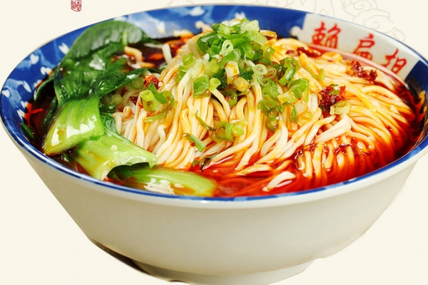 重庆小面放的什么菜,重庆小面的配菜有哪些?