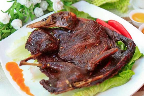 酱板鸭是发物吗,板鸭是发物的食品吗